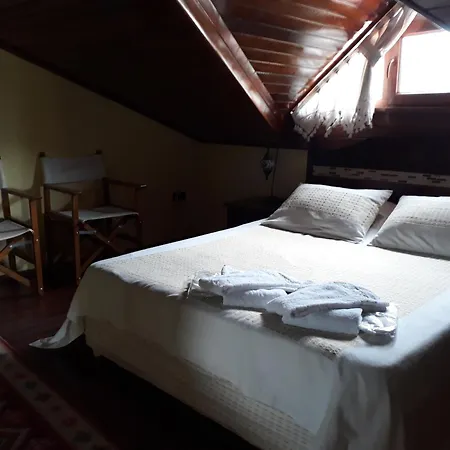 Kybele Gocek גוג'ק