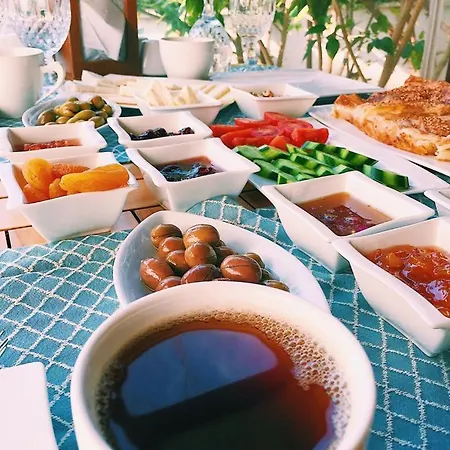 호텔 Kybele Gocek 3*