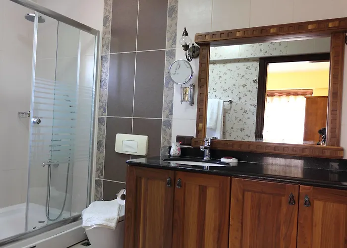 Kybele Gocek גוג'ק